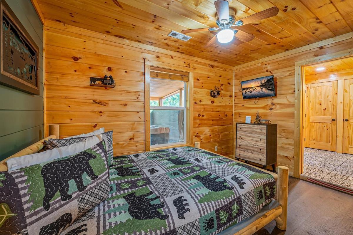 Paradise At The Smokies Cabin With Hot Tub! Sevierville Ngoại thất bức ảnh
